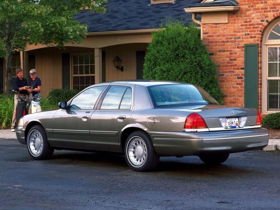  Ford Crown Victoria 1998 года  (фото 52 из 161)